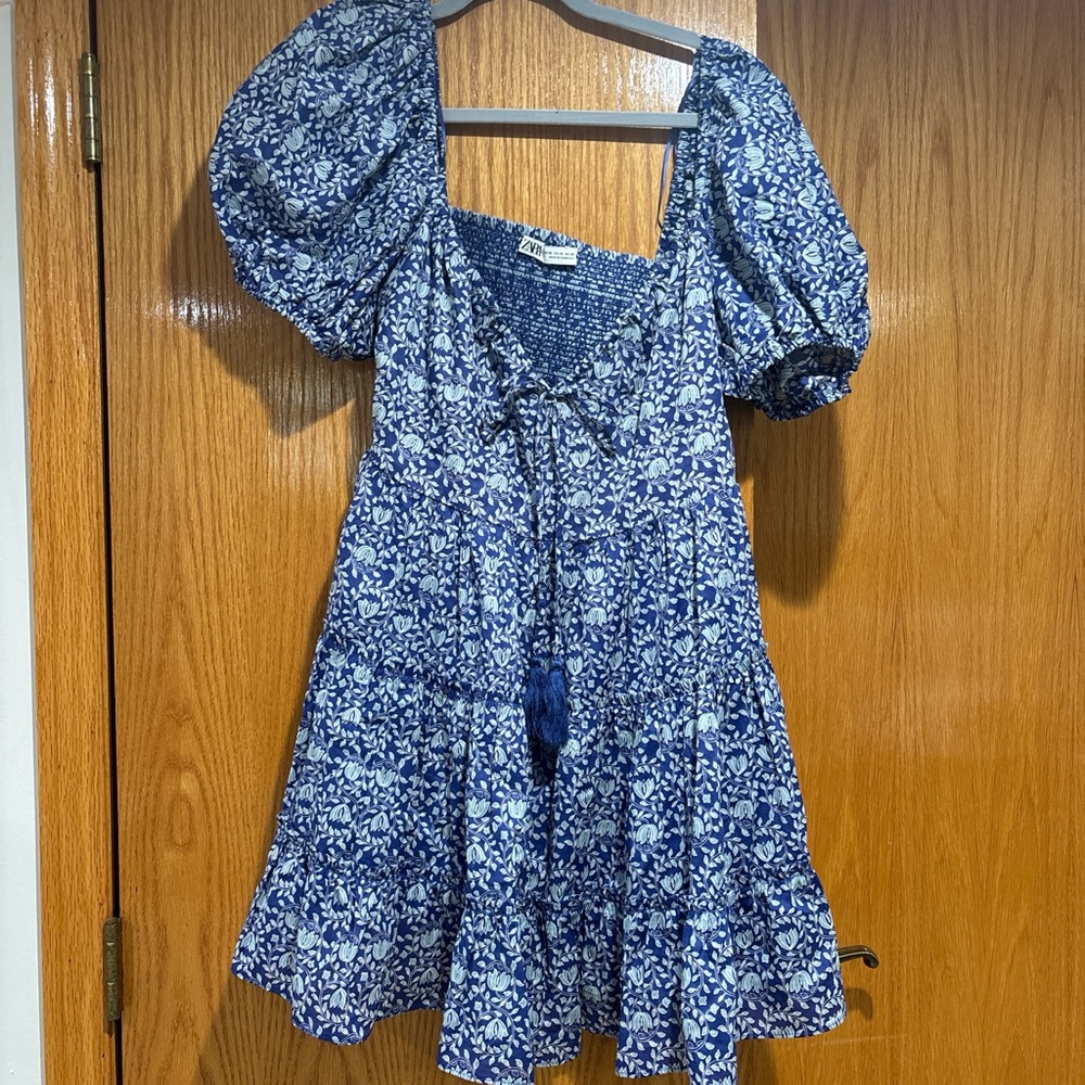 Zara blue Floral Puff Sleeve Dress
